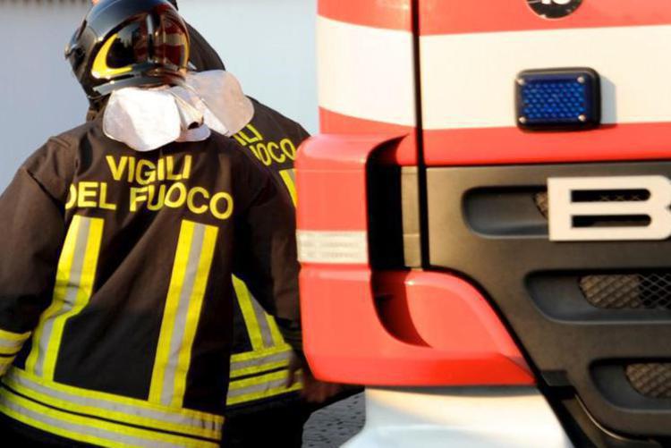 Incidente A Pescara Auto Si Schianta Contro Muro Galleria A