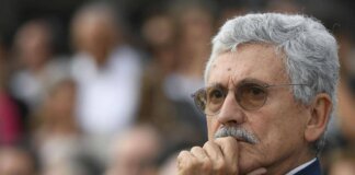 Sanremo, D’Alema: “Pucci? Io non seguo queste cose, si vede che Meloni ha tempo da perdere”