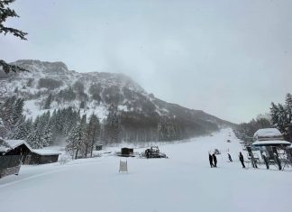 Abetone, prima neve. Torna la stagione sciistica in un paesaggio da fiaba Abetone neve