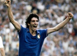 Inaugurata la statua di Paolo Rossi, Prato applaude il suo campione del mondo Italia calcio