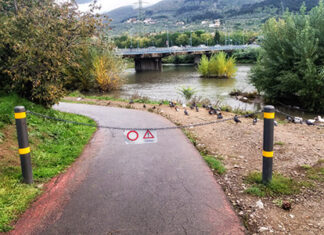 Maltempo, continua l’allerta meteo in Toscana. Prato chiude le ciclabili lungo il Bisenzio, azionate le idrovore per la piena del lago Massaciuccoli pista ciclabile chiusa Prato