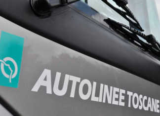 Giovedì 16 dicembre, sciopero generale in Toscana. Trasporto pubblico, le fasce di garanzia Il gestore Autolinee Toscane: "I due bus a fuoco erano del 2005 e del 2006"