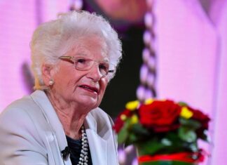 Liliana Segre, i complimenti alla commissione anti razzismo di Firenze “Un atto politico degno di una grande città” segre farnesina