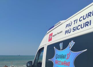 Parte il camper della Regione Toscana per vaccinare i bambini davanti alle scuole Camper vaccino