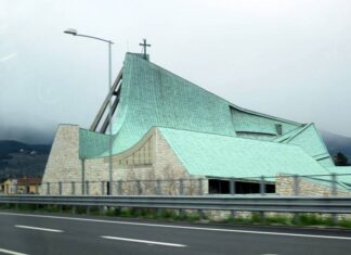 Vaccini, hub aziendali al via: Eli Lilly a Sesto Fiorentino, Confindustria a Montecarlo e Solvay a Rosignano chiesa San Giovanni Battista Firenze nord