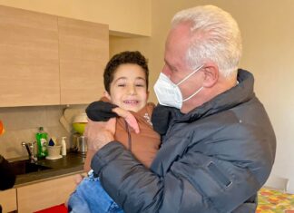 Giani a Siena per abbracciare il piccolo Mustafa prima del voto presidenziale Eugenio Giani Mustafa