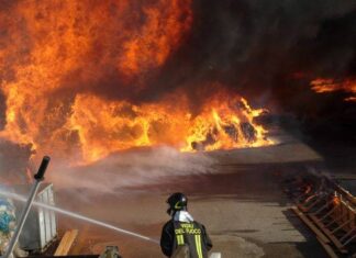 Pascoso, coppia sorpresa nel sonno dalle fiamme. Gravissima una donna Livorno incendio doloso