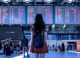 Niente obbligo di tampone per chi arriva da Ue, in Italia con il green pass aereoporto