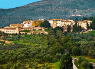 Arrivano 56,5 milioni Pnrr per riqualificare i borghi della Toscana Borgo Artimino Prato