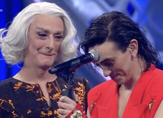 Sanremo 2022, tutti pazzi per Drusilla. I social scatenati la reclamano a gran voce per tutto il Festival Drusilla Foer