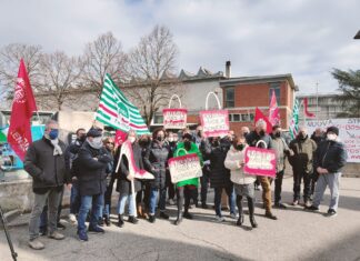 Hugo Boss, presidio dello stabilimento di Scandicci per l’annunciata chiusura Hugo Boss sciopero