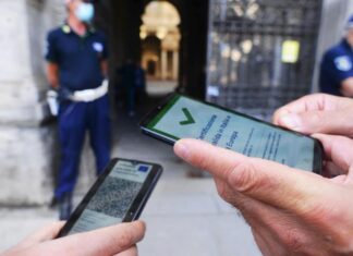 Obbligo di super green pass al lavoro, in Toscana 23mila over 50 non vaccinati green pass