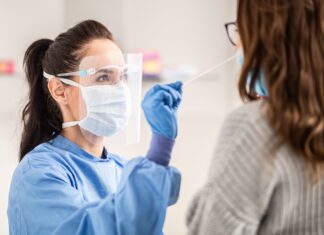 Covid, crollano i contagi in Toscana. I nuovi positivi sono 2.783, erano 4.109 una settimana fa tampone covid