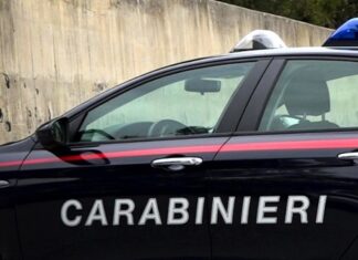 Lastra a Signa, uomo accoltella ex datore di lavoro carabinieri