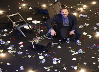 Follonica, Fabio Troiano al Teatro Fonderia Leopolda Il Dio Bambino Teatro