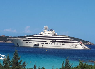 Sequestro yacht russi, con le sanzioni rischio blocco pagamenti in Toscana yacht Usmanov