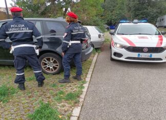 Livorno, ritrovata dalla Polizia Municipale auto rubata polizia municipale furto criminalità