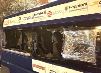 Piombino, daspo per i colpevoli del danneggiamento del minibus del Fulgor Fidenza vandalismo criminalità