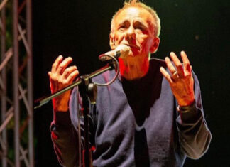 Prato, Roberto Vecchioni in concerto al Politeama