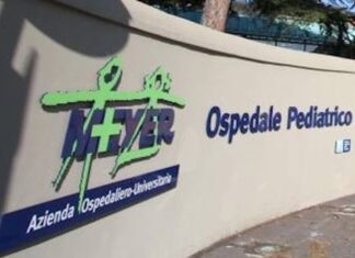 Arezzo, ragazzino si dà fuoco per una sfida su Tik Tok