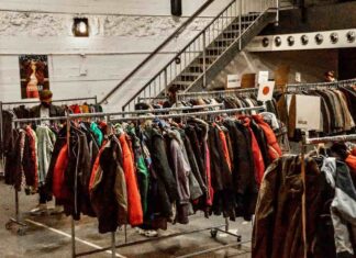 Lucca, c’è Vinokilo. Abiti vintage venduti a peso