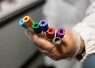 Boom di infezioni sessualmente trasmesse in Europa: su sifilide, gonorrea e clamidia