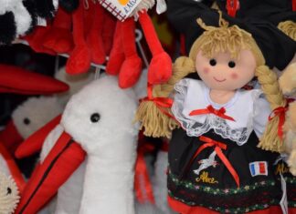 Viareggio, sequestrati in un negozio giocattoli non sicuri Giocatolli giochi bambini