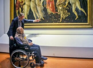 Livorno, festeggia i 100 anni regalandosi la visita agli Uffizi