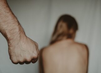 Agliana, violenza sulla moglie: divieto di avvicinamento violenza sulla donne violenza sessuale violenza di genere