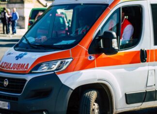 Lucca, ragazzo di 24 anni trovato morto in casa