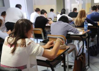 Maturità: razzismo, clima e pandemia per 30mila studenti toscani