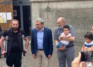 Il piccolo Mustafa e il papà Munzir da Siena a Budrio per camminare