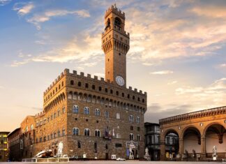 Firenze, residenza per mamma e bambina occupanti abusive