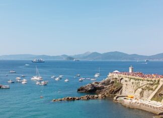 In duemila col sindaco per dire no al rigassificatore a Piombino