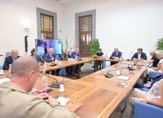 Piombino, rigassificatore in porto entro un anno. Giani: “Interesse nazionale”