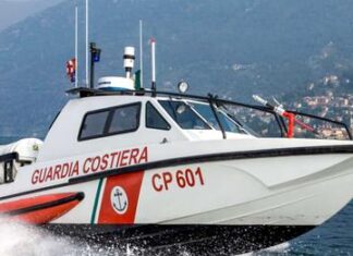 Argentario: mezzi navali, aerei, sub e robot per la donna dispersa in mare