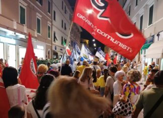 Non si ferma la marcia di Piombino per dire no al rigassificatore