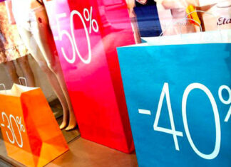 Saldi al via in Toscana. Spesa pro capite tra 150 e 170 euro