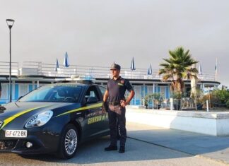 Lucca, controlli antidroga Guardia di Finanza