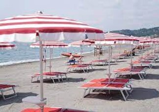 Consiglio di Stato: “Proroga concessioni spiagge illegittima, subito procedure di gara”