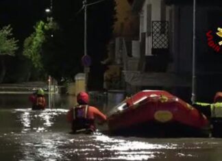 Alluvione Marche, dalla Toscana vigili del fuoco in aiuto