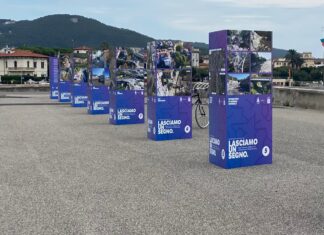 Livorno ricorda le vittime dell’alluvione. La fiaccolata di commemorazione
