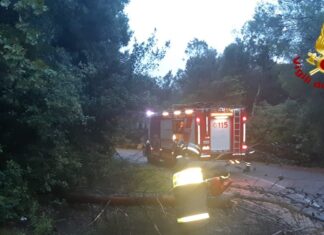 Livorno, tempesta di fulmini all’alba. Rimane allerta gialla in Toscana