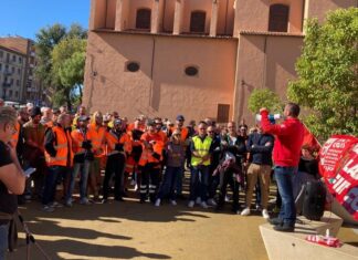 Livorno, i portuali manifestano per salute, sicurezza, salario