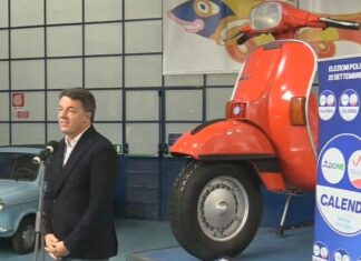 Pontedera, Renzi al Museo Piaggio: “Siamo per il lavoro, non per i sussidi”