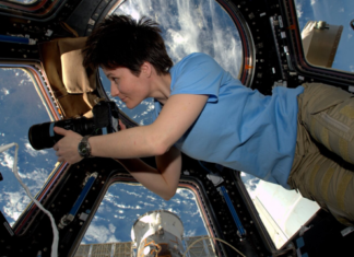 Samantha Cristoforetti saluta la Toscana dallo spazio