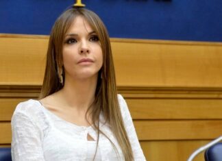 Andrea Romano, Pd, ko a Livorno. La moglie Sara presa di mira al GF Vip