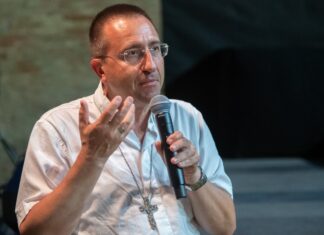 Arezzo, monsignor Andrea Migliavacca è il nuovo vescovo