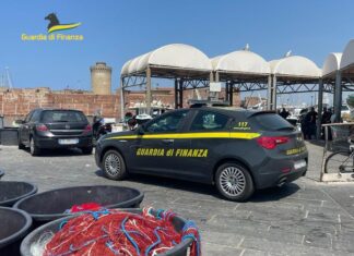 Livorno, lavoratori in nero alla Darsena Vecchia