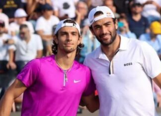 Lorenzo Musetti batte il compagno azzurro Berrettini